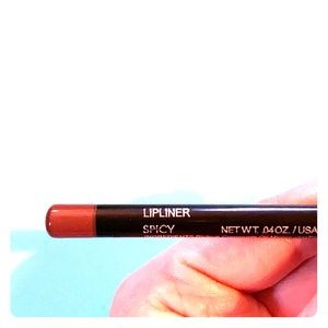 OFRA lip liner shade SPICY